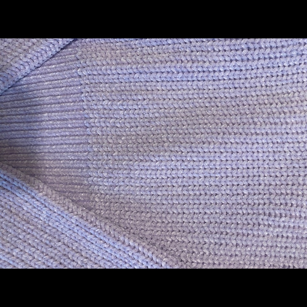 Sweater - Picture 2 of 3